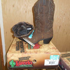 Laredo Ladies Western 11W wide calf